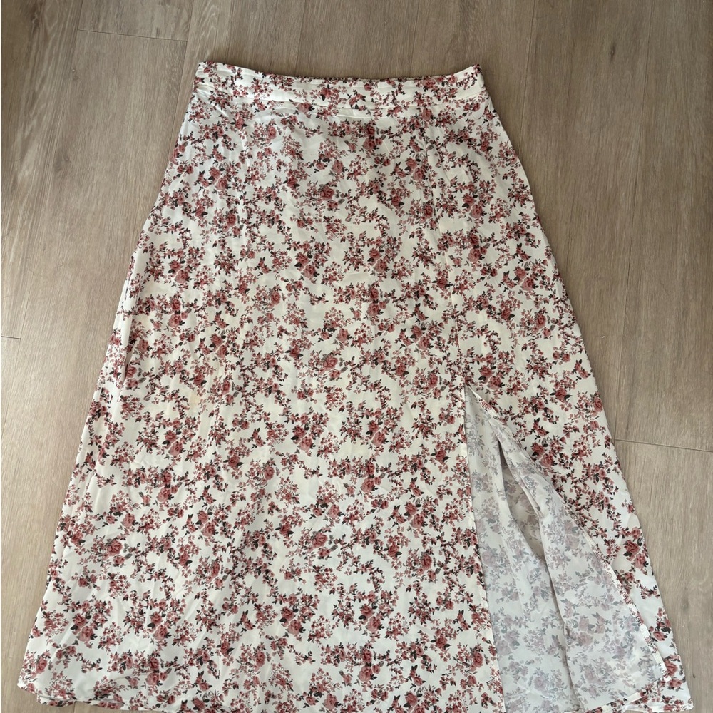 SHEIN Floral A-Line Skirt in Cream and Pink